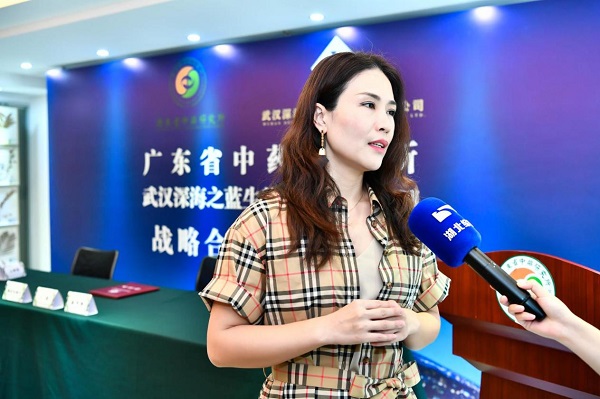 DƬ4.jpg