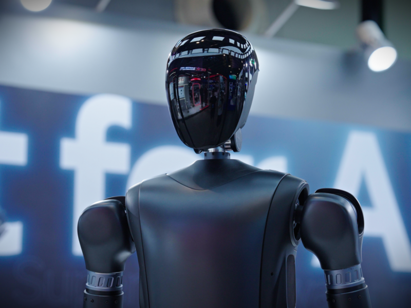 Robot for AI(dng)׿ƼyɿΙC(j)˼[P(gun)(ji)ģMϵЮa(chn)ƷWAIC 2025